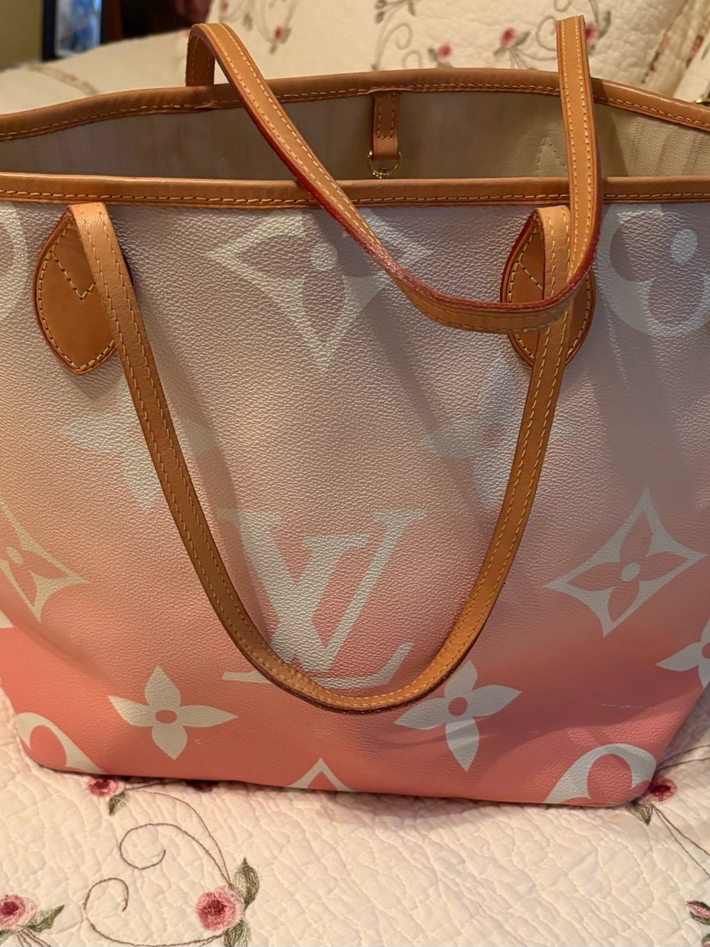 Source Unknown Pink-to-Cream Gradient Tote with Tan Trim